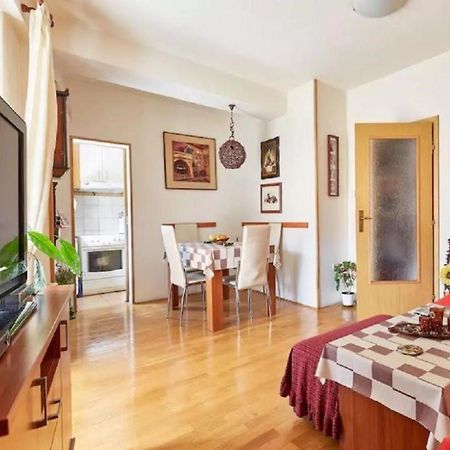 Bohemian Quarter / City Park, Free Parking Apartman Szkopje Kültér fotó